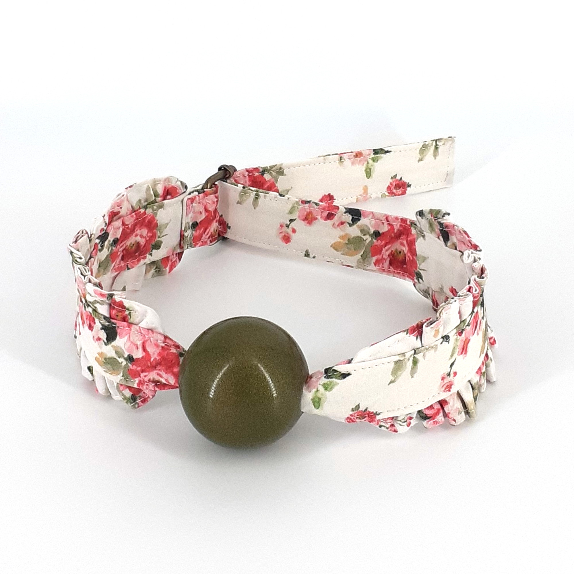 Ribbon with roses
