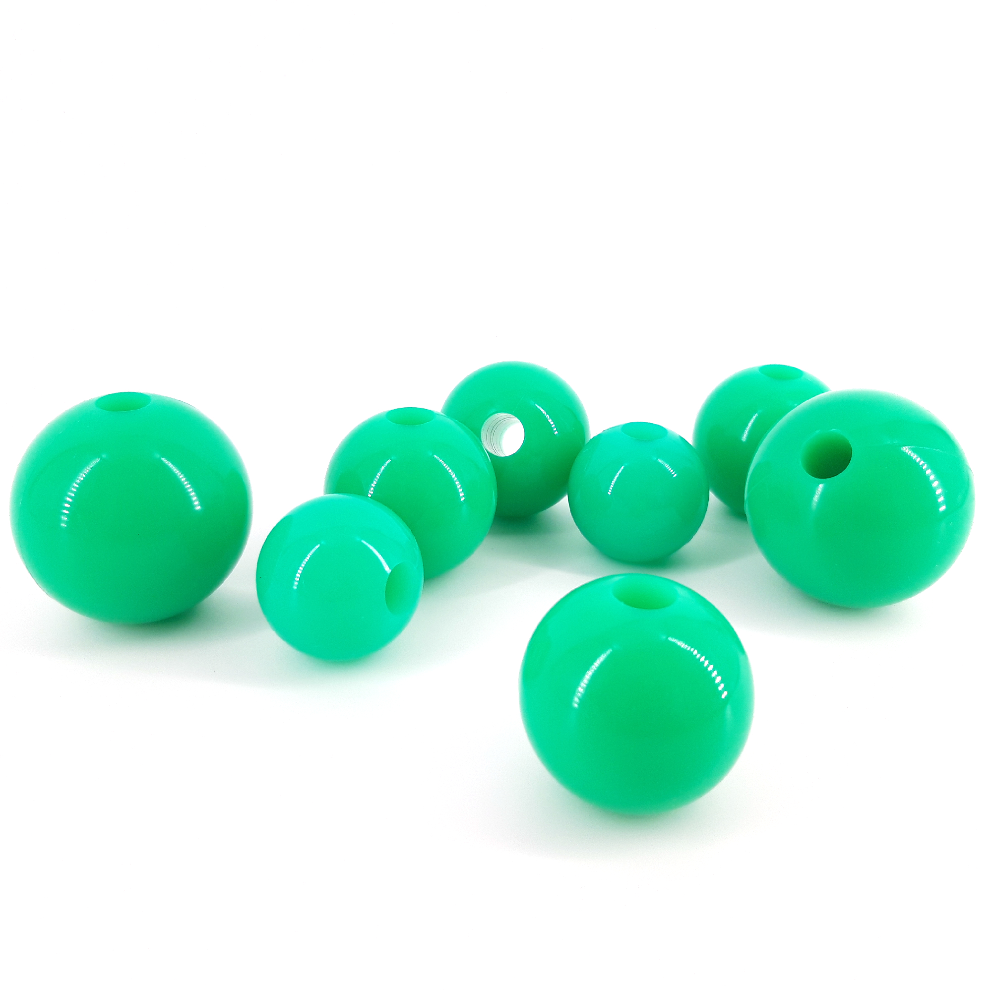 11) smaragdgrün, fest