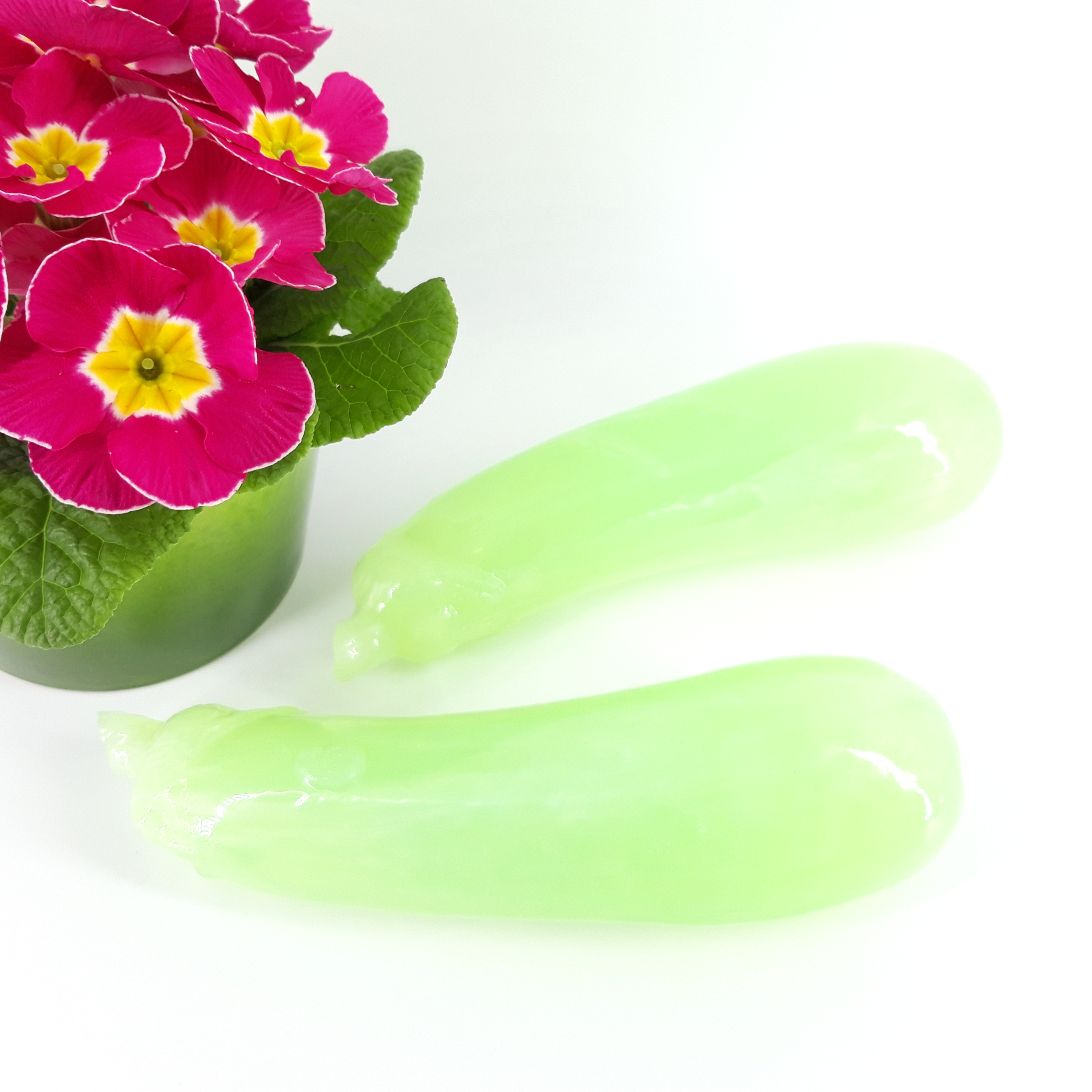 Aubergine - pastellgrün mit glänzenden Farbschleiern